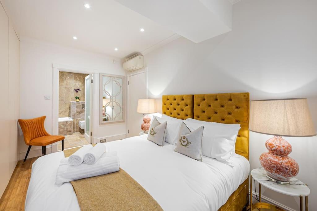 Chic Belgravia Hideaway With Private Patio 10 Mins To Harrods Londres Exterior foto