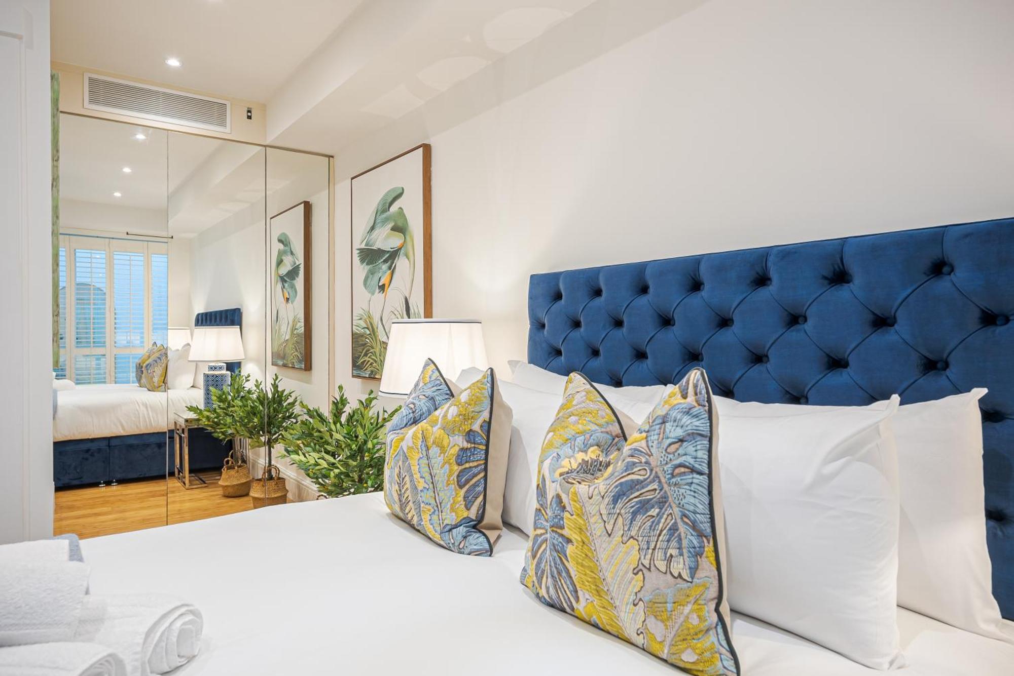 Chic Belgravia Hideaway With Private Patio 10 Mins To Harrods Londres Exterior foto
