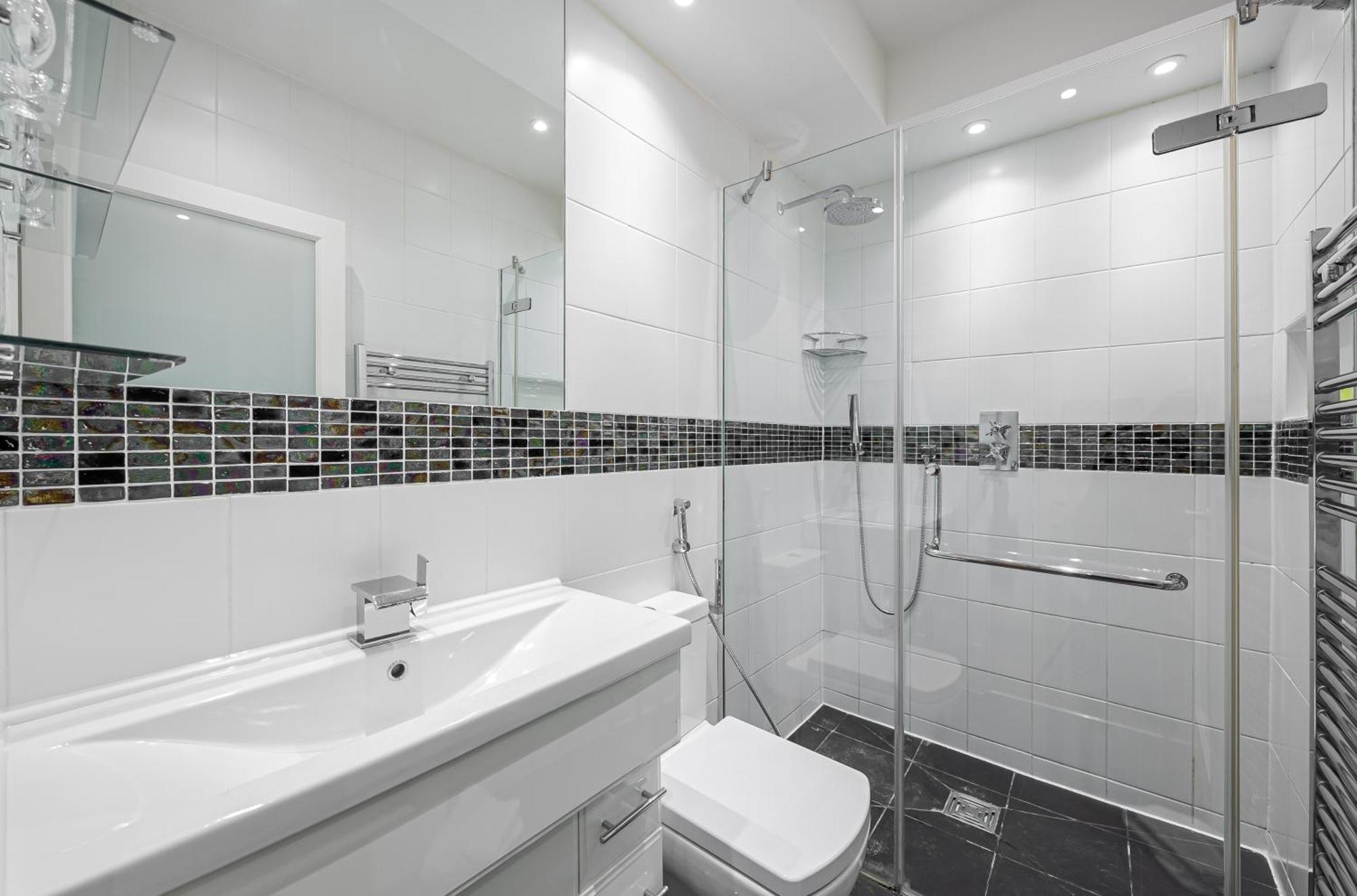 Chic Belgravia Hideaway With Private Patio 10 Mins To Harrods Londres Exterior foto