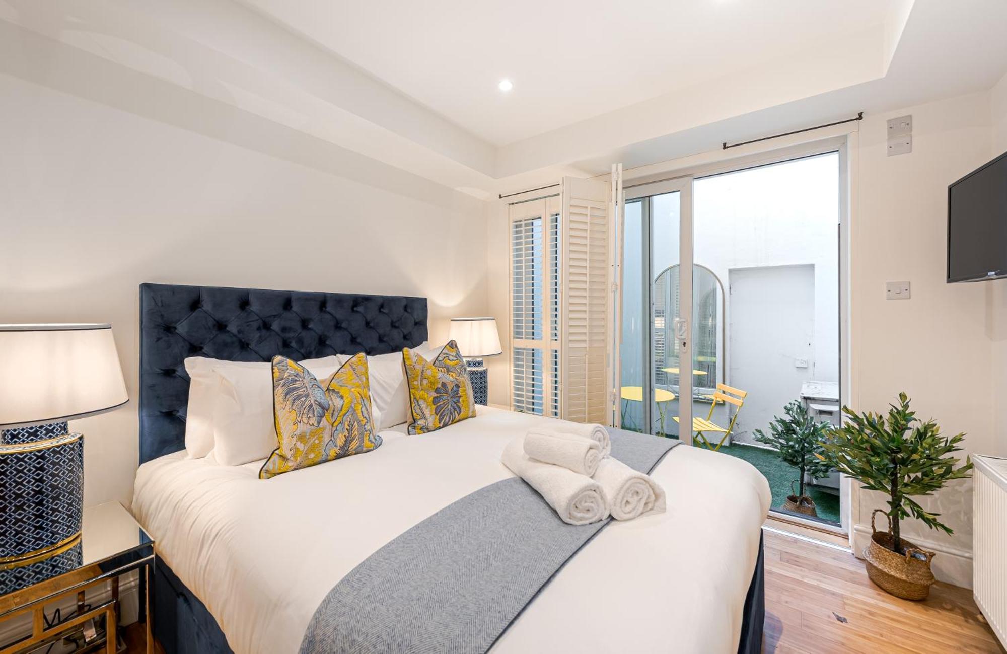 Chic Belgravia Hideaway With Private Patio 10 Mins To Harrods Londres Exterior foto
